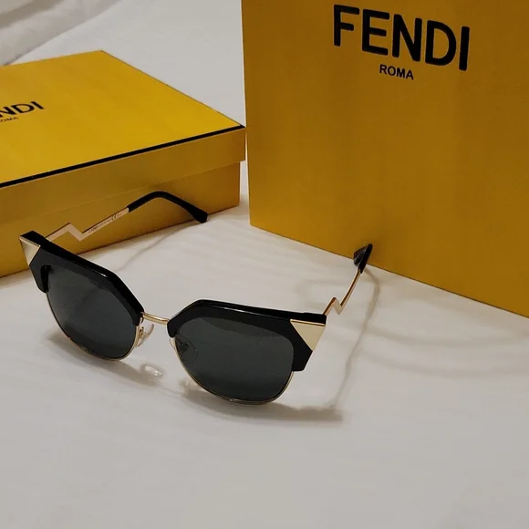 Fendi | Accessories | Fendi Cat Eye Sunglasses Black And  display picture 3